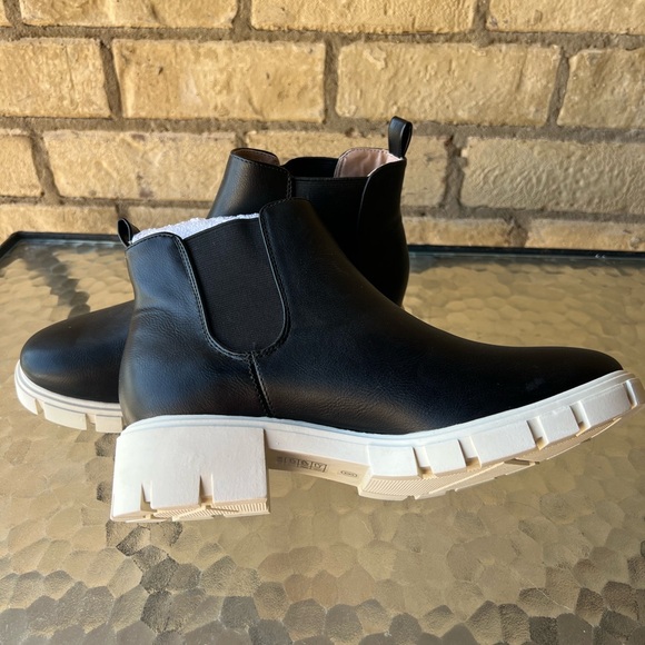 Black Leather Ankle Boots - Picture 1 of 4
